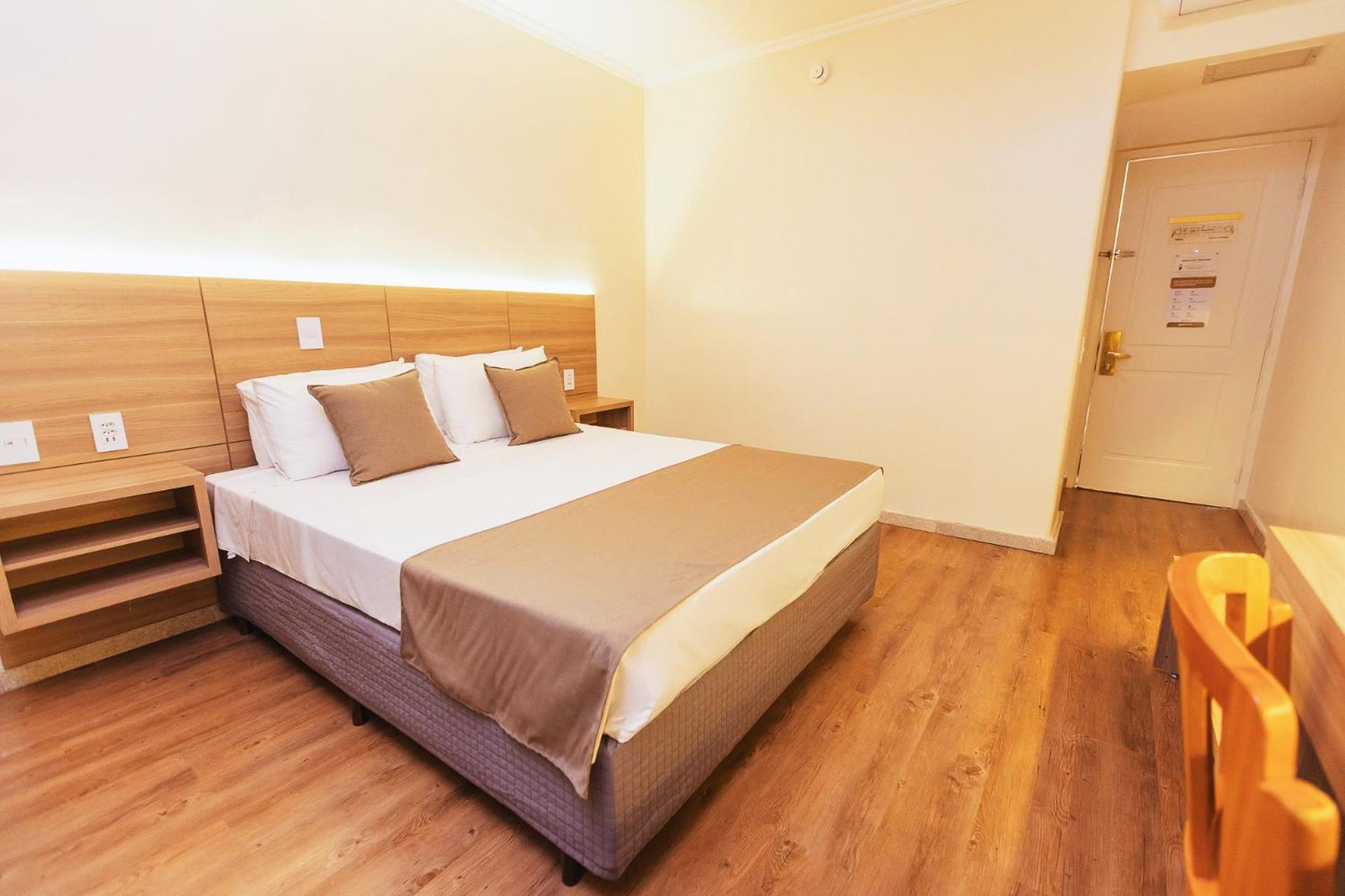 Quarto Superior com Cama Queen-size
