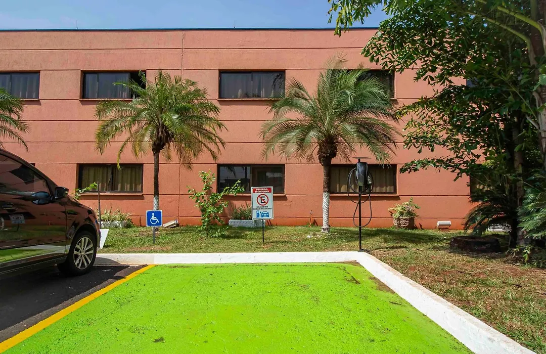 Hotel Golden Park Ribeirão Preto by Nacional Inn-1